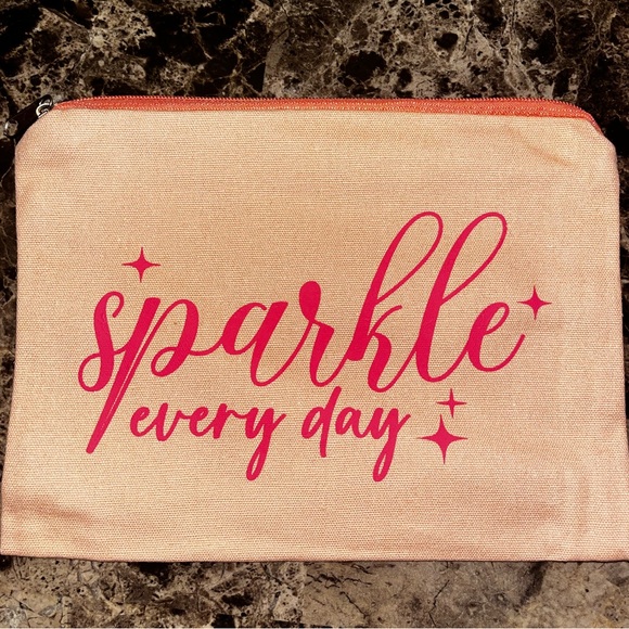 NWOT Women’s Makeup Accessory Orange CosmeticBag With FunSaying-Sparkle EveryDay - Picture 2 of 13